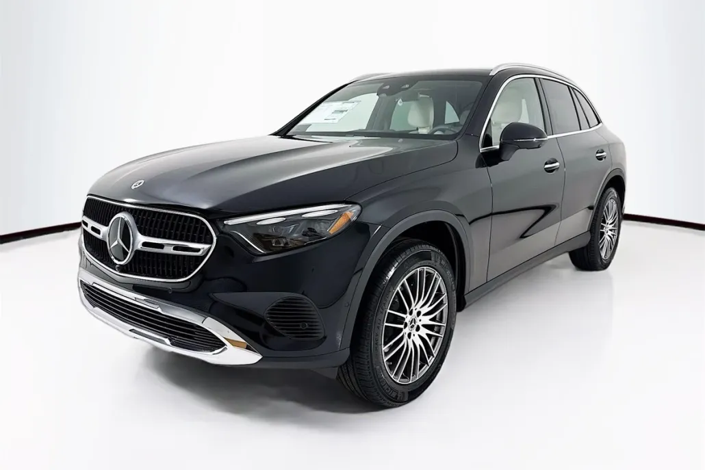 2026 Mercedes Benz GLC 300 photo 1