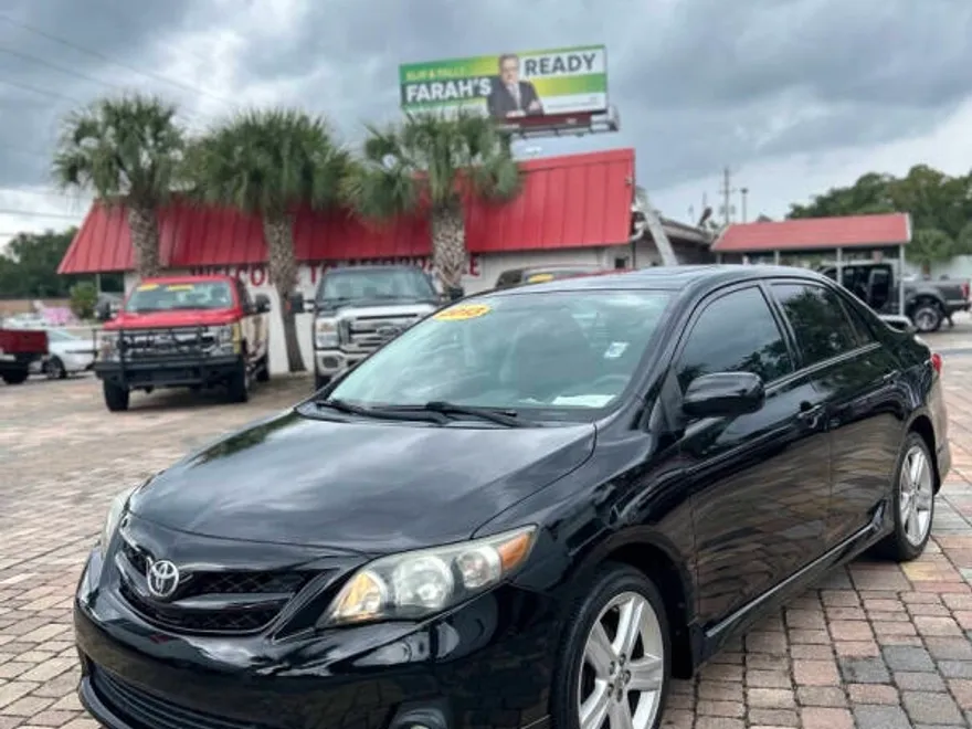 2013 Toyota Corolla S photo 1