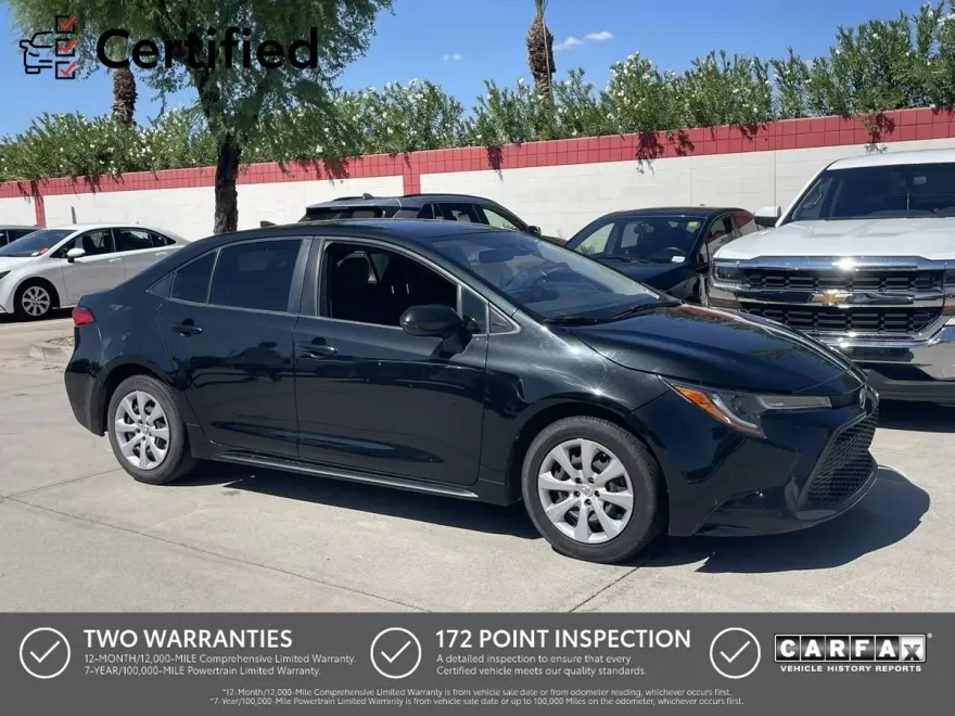 2022 Toyota Corolla LE photo 1