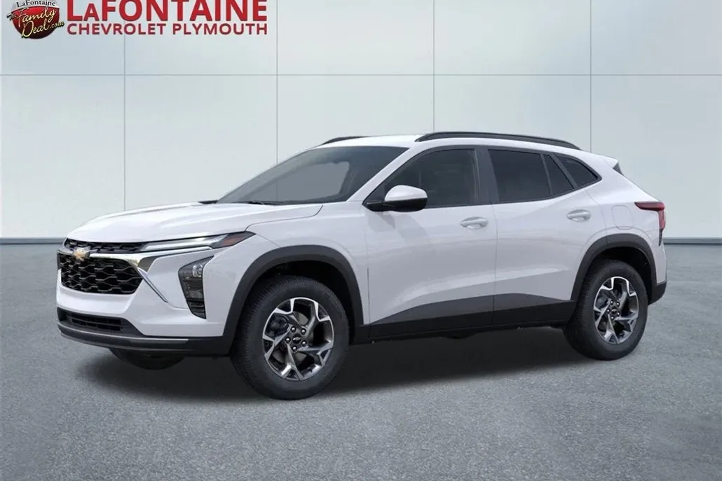 2025 Chevrolet Trax LT photo 1