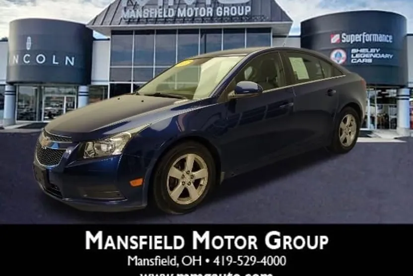 2013 Chevrolet Cruze photo 1