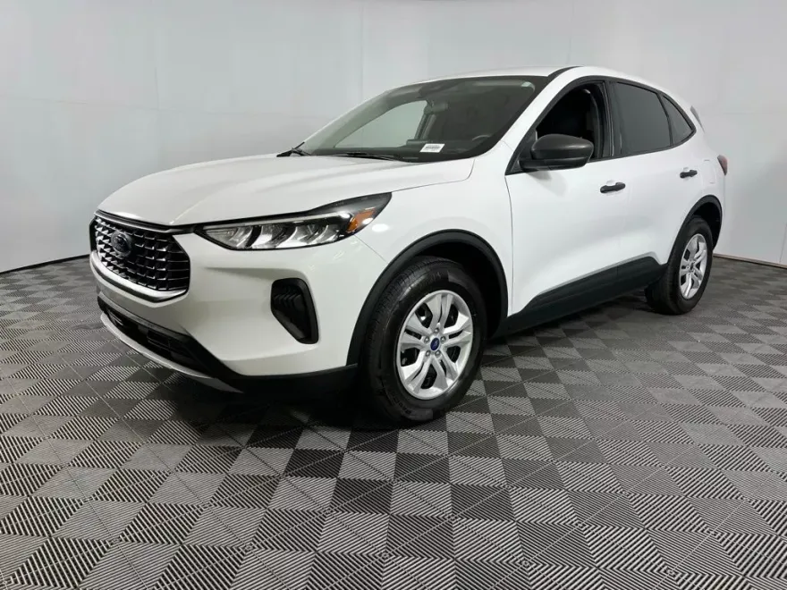 2023 Ford Escape Base photo 1