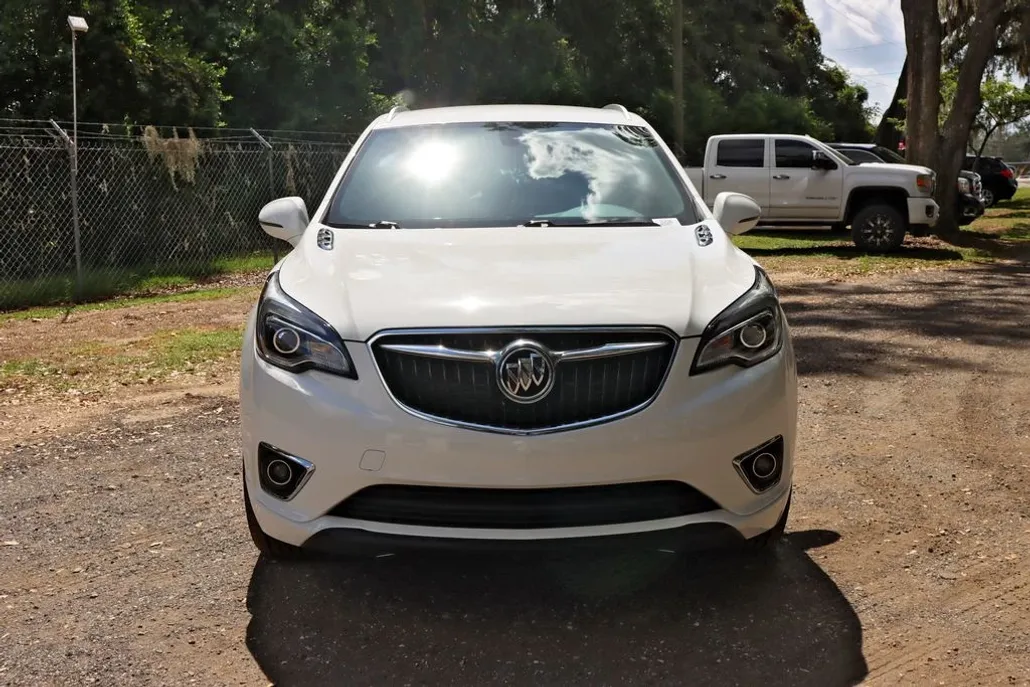 2020 Buick Envision Essence photo 1