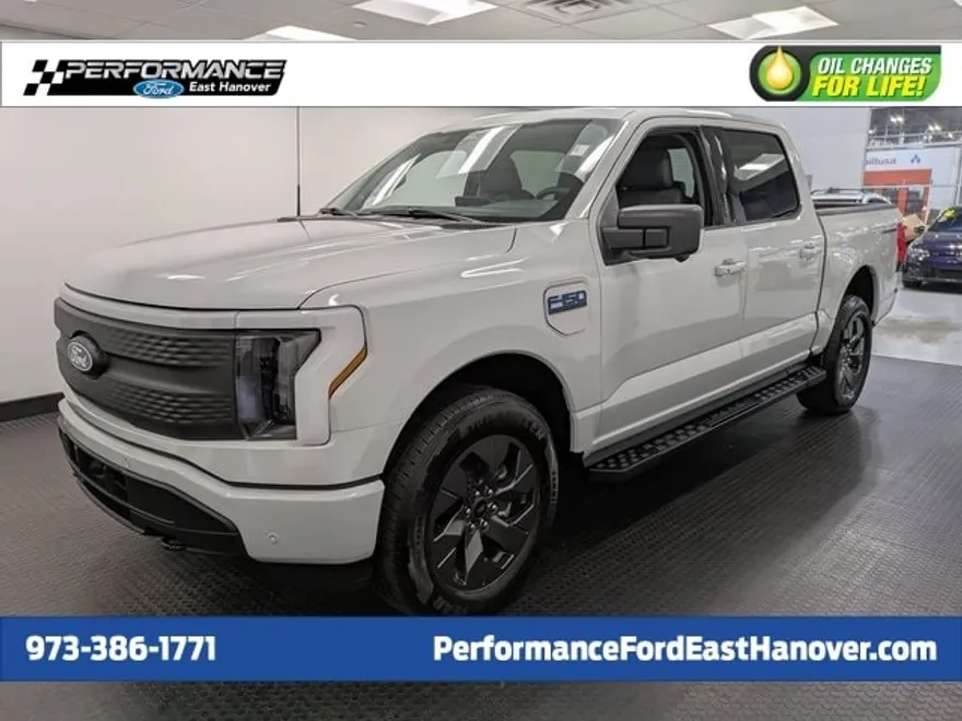 2024 Ford F-150 Lightning photo 1