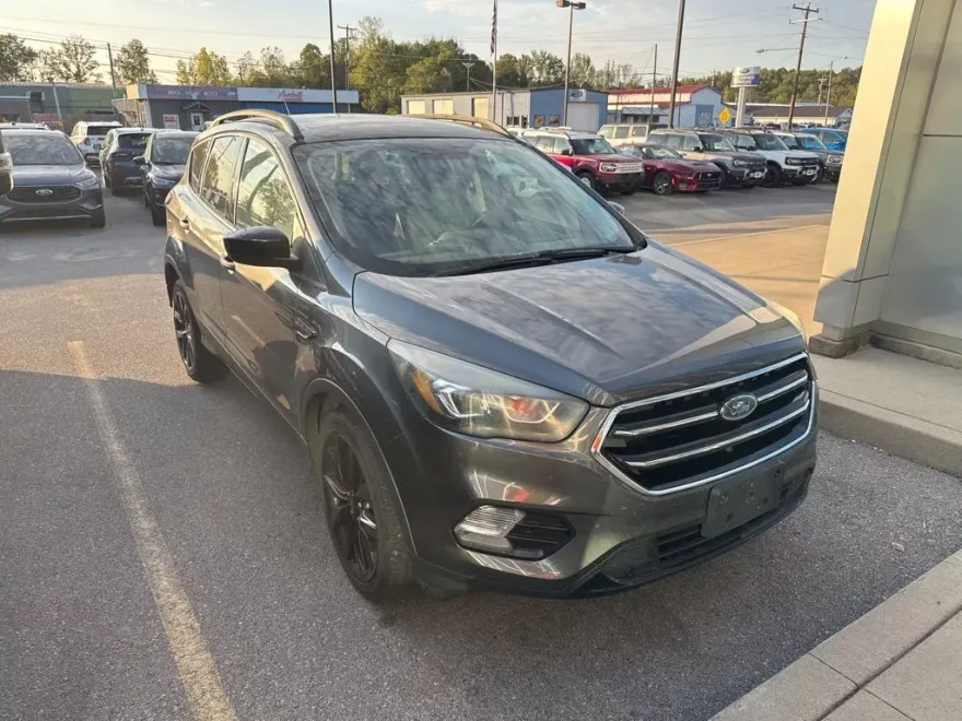 2017 Ford Escape SE photo 1