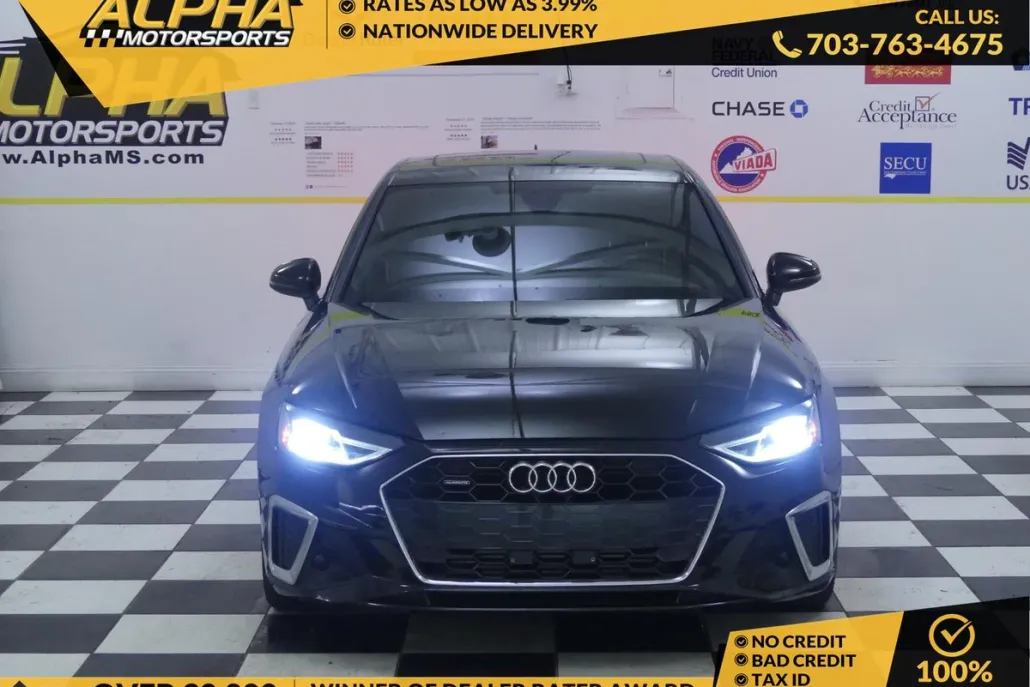 2022 Audi A4 2.0T Quattro S line photo 1