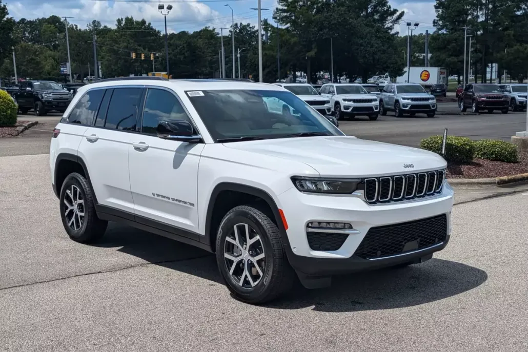2025 Jeep Grand Cherokee Limited photo 1