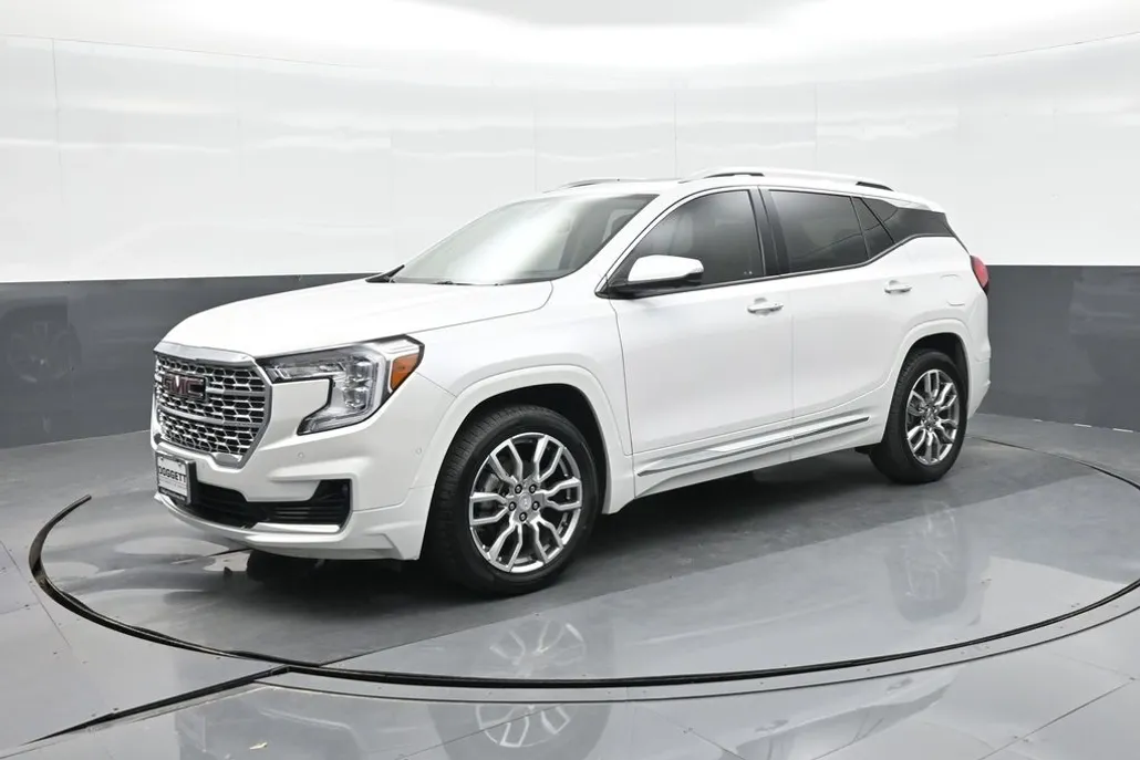 2022 Gmc Terrain Denali photo 1