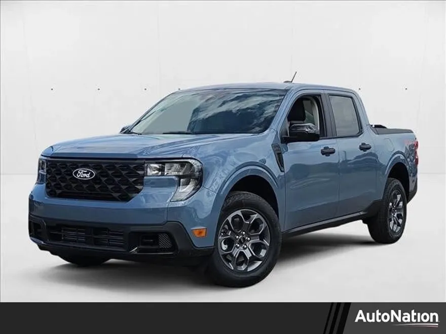 2025 Ford Maverick XLT photo 1