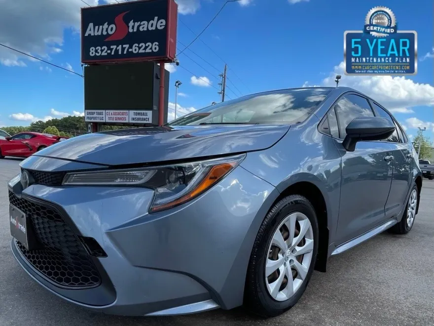 2020 Toyota Corolla LE photo 1