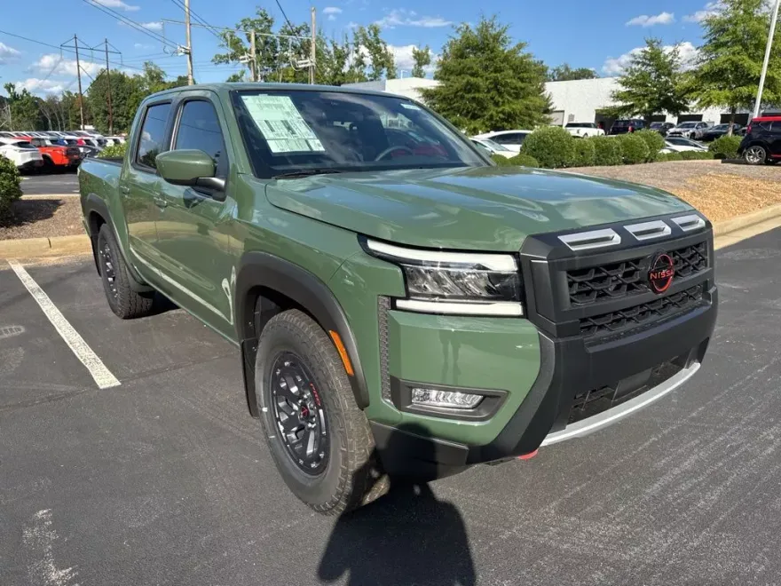 2025 Nissan Frontier PRO-X photo 1