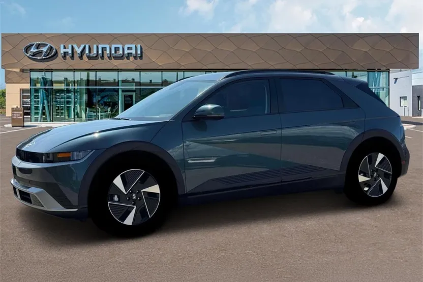 2025 Hyundai Ioniq 5 SEL photo 1
