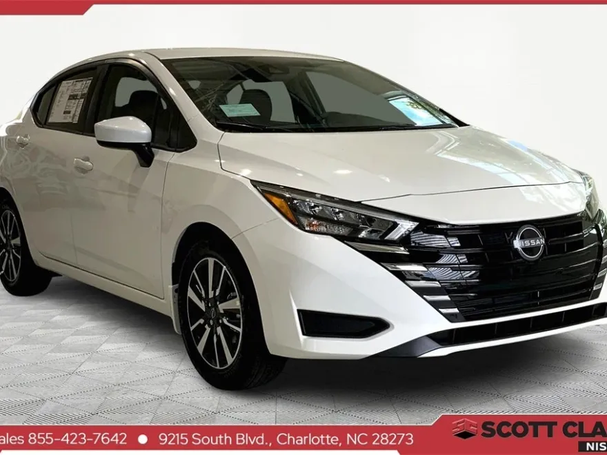2025 Nissan Versa SV photo 1