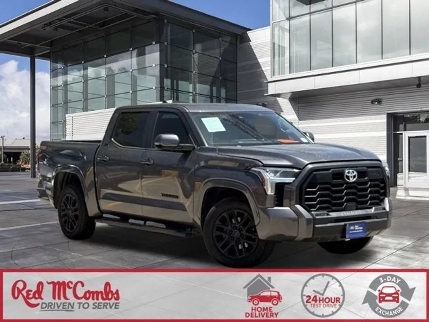 2022 Toyota Tundra SR5 photo 1