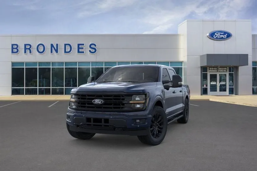 2025 Ford F-150 XLT photo 1