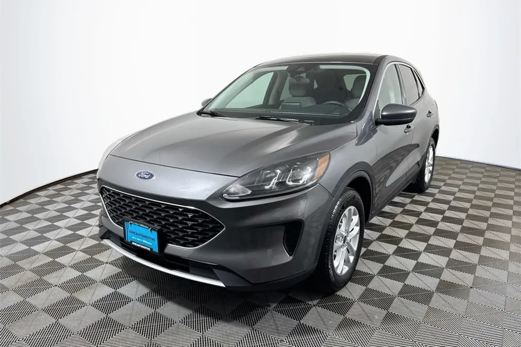 2021 Ford Escape SE photo 1