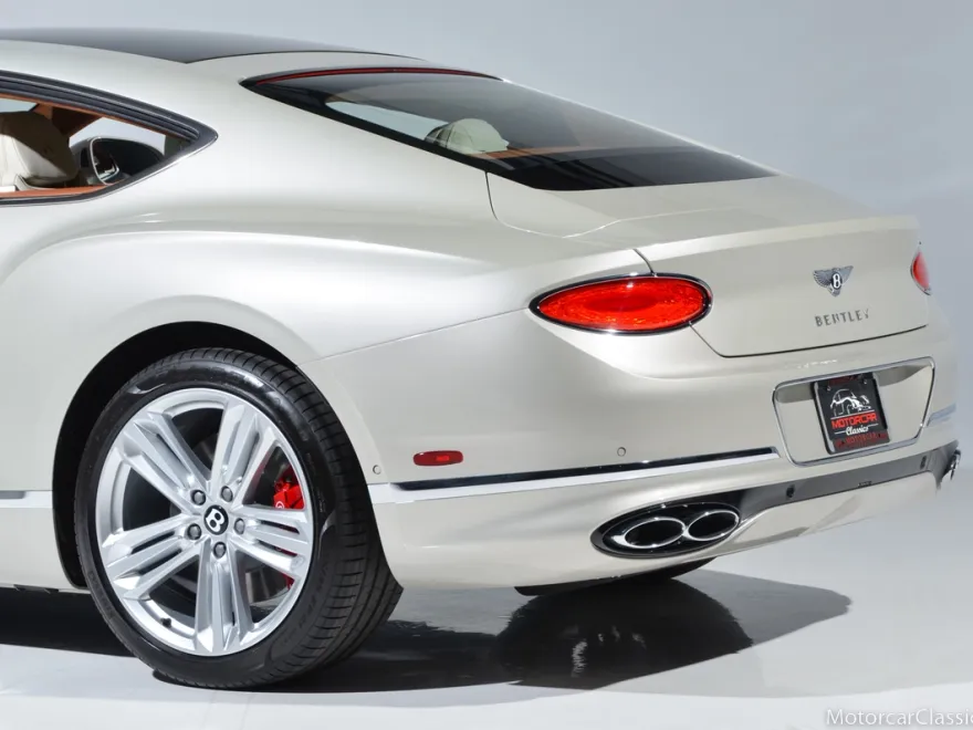 2022 Bentley Continental V8 photo 18