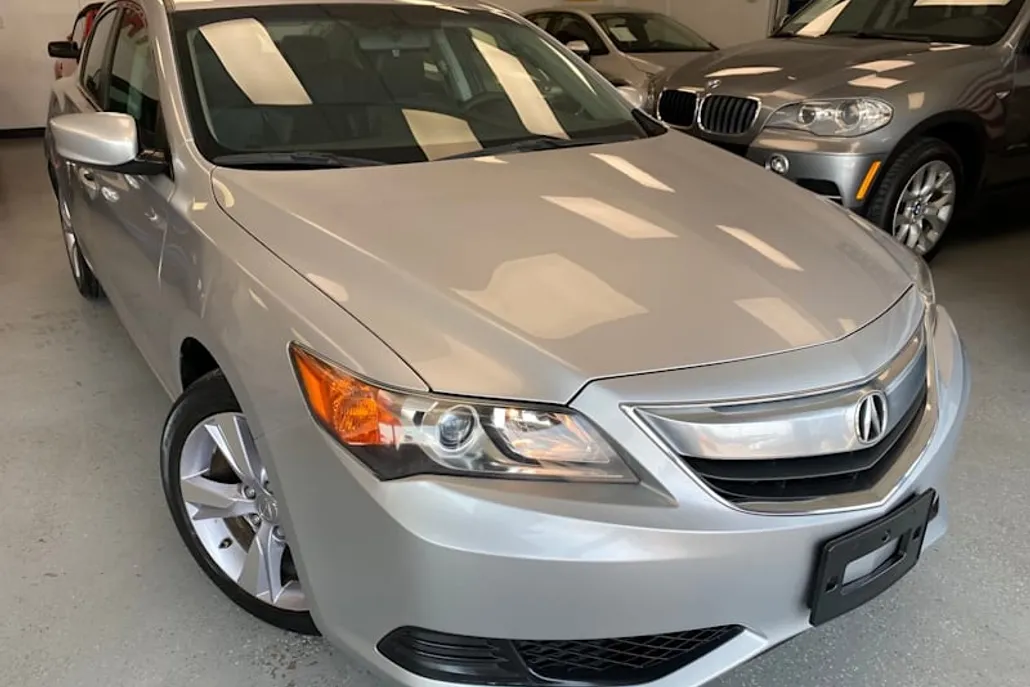 2014 Acura ILX 2.0L photo 1