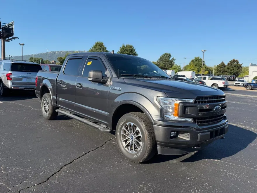 2019 Ford F-150 XLT photo 1