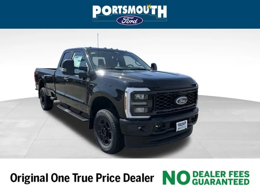 2025 Ford F-350 photo 1