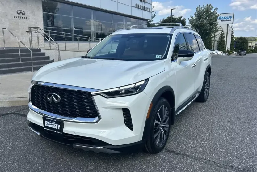2022 Infiniti QX60 Sensory photo 1