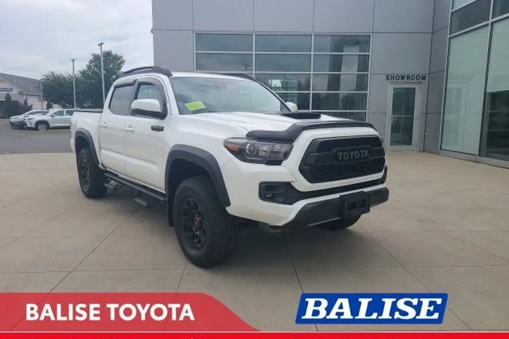 2018 Toyota Tacoma TRD Pro Double Cab V6 4x4 photo 1