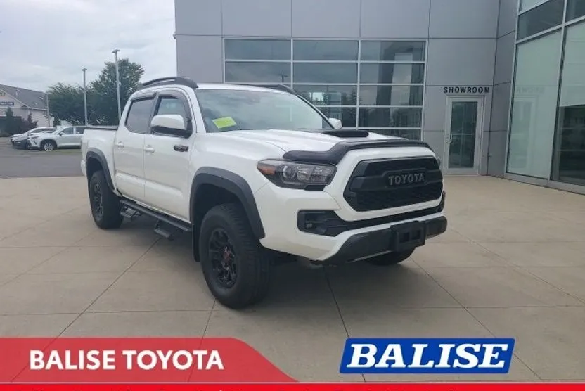 2018 Toyota Tacoma TRD Pro Double Cab V6 4x4 photo 1