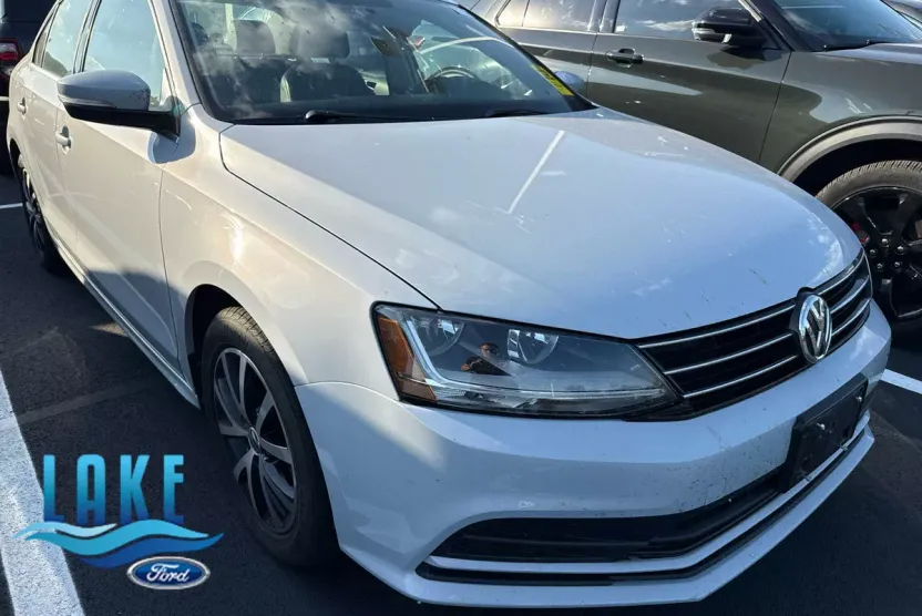 2017 Volkswagen Jetta 1.4T SE photo 1