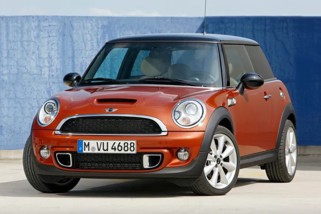 2012 Mini Cooper 2 Door Hardtop S photo 1