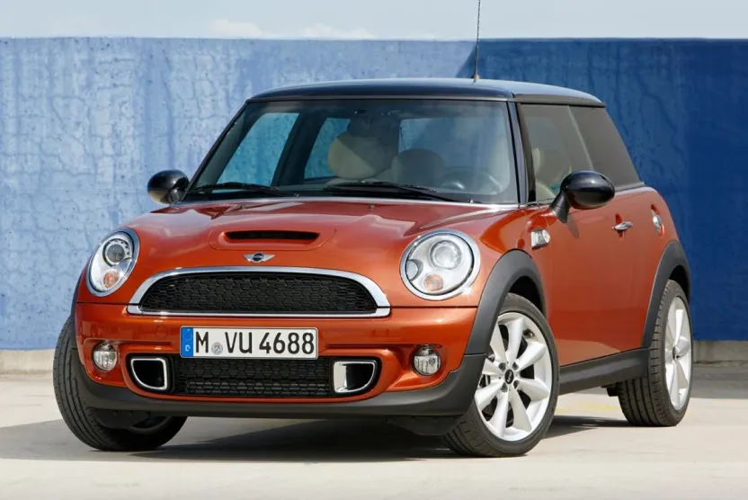2012 Mini Cooper 2 Door Hardtop S photo 1