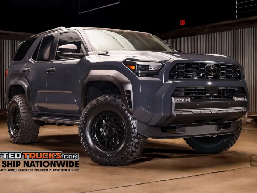 2025 Toyota 4Runner TRD Off-Road photo 1