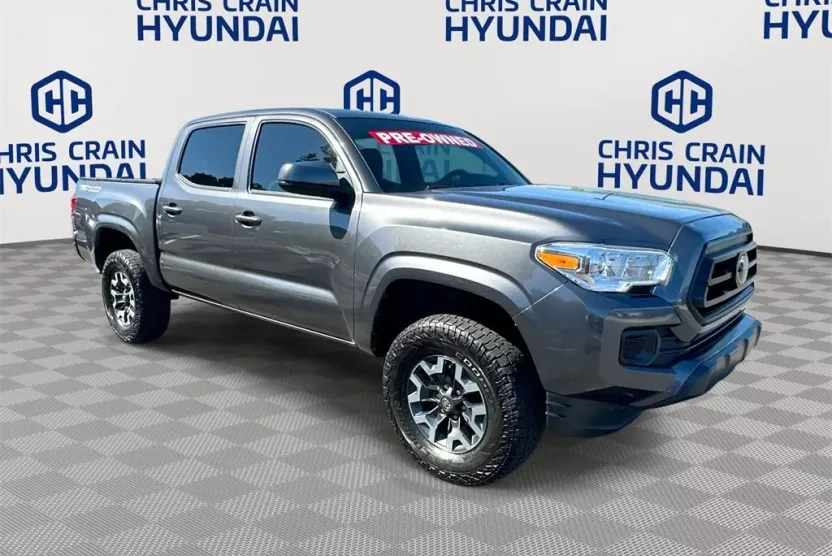 2024 Toyota Tacoma 4x4 LE photo 1