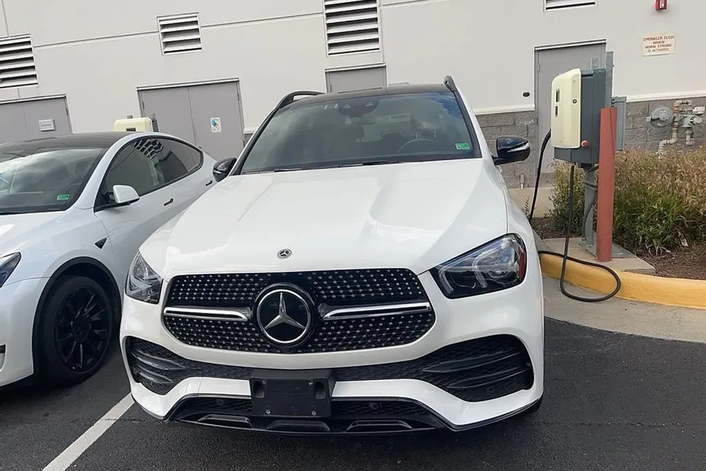 2021 Mercedes Benz GLE 350 4MATIC photo 1