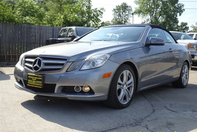 2011 Mercedes Benz E 350 photo 1