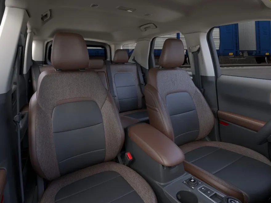 2025 Ford Bronco Sport Outer Banks photo 1