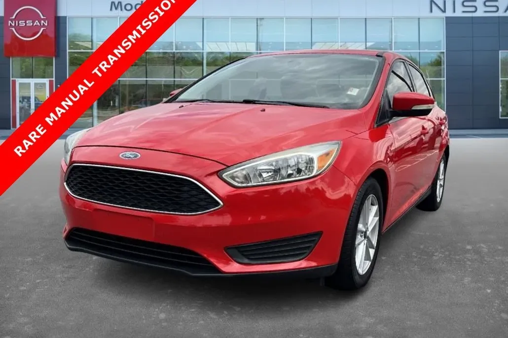 2017 Ford Focus SE photo 1