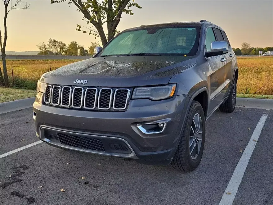 2019 Jeep Grand Cherokee Limited photo 1
