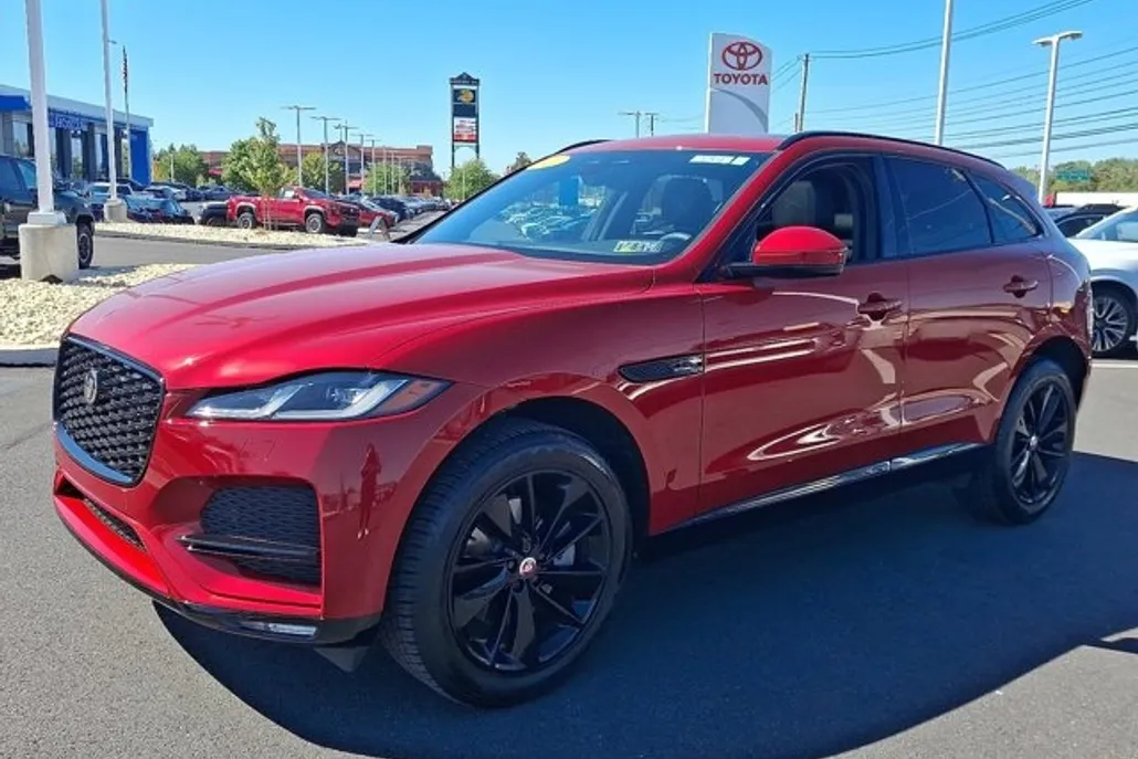 2023 Jaguar F-PACE S P250 photo 1