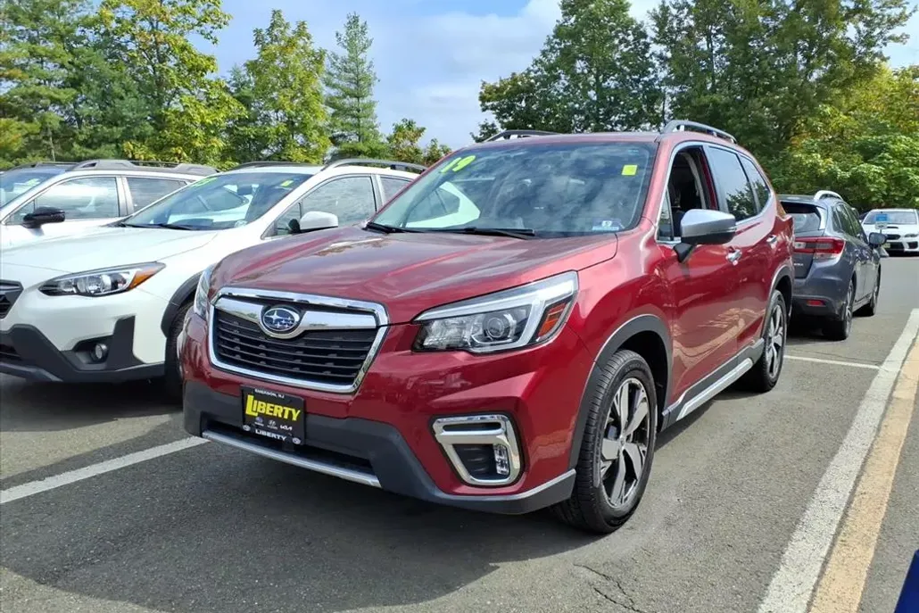 2019 Subaru Forester Touring photo 1