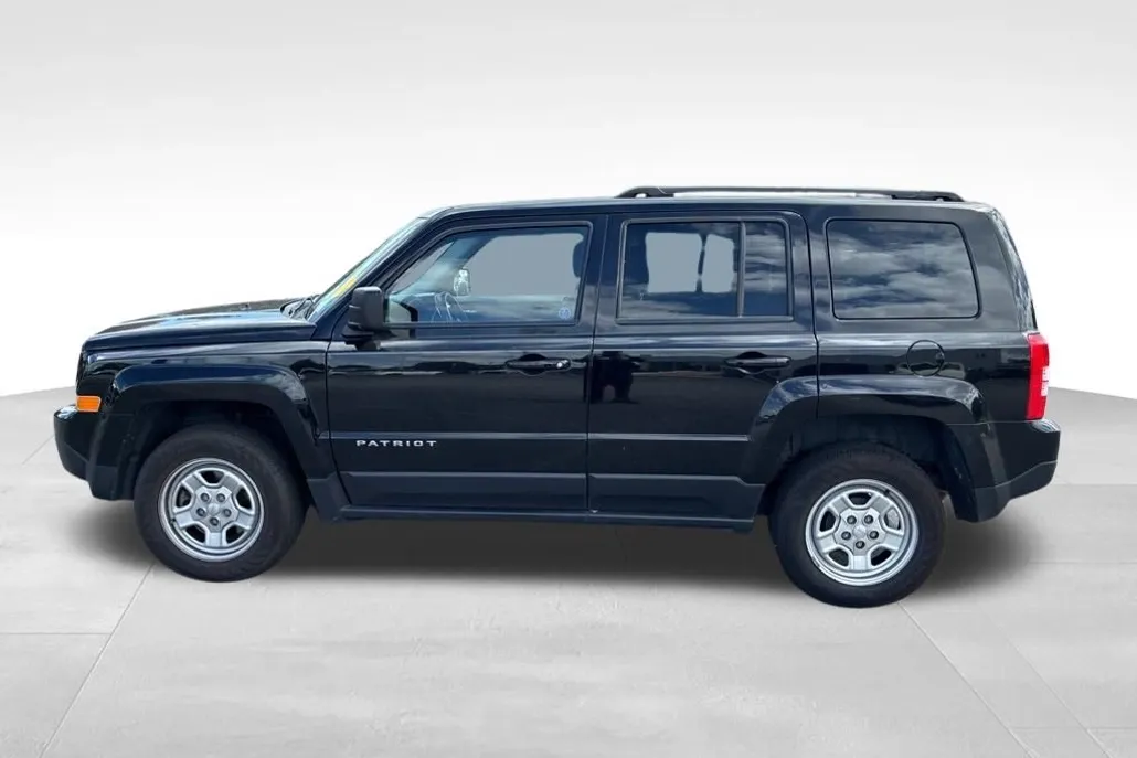 2014 Jeep Patriot Sport photo 1