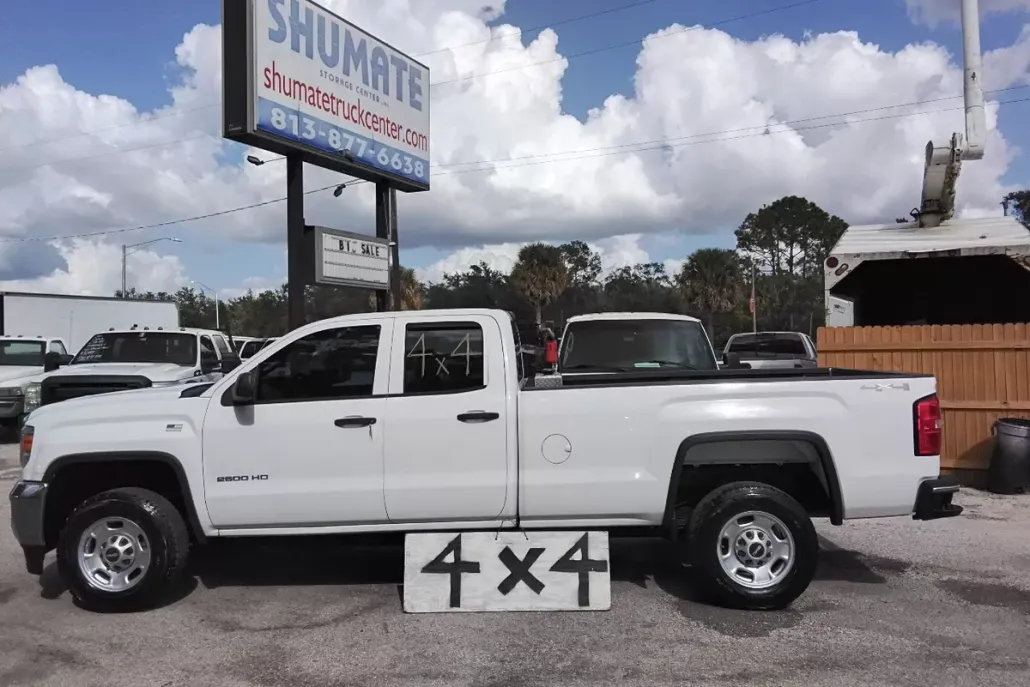 2015 Chevrolet Silverado 2500HD LT photo 1