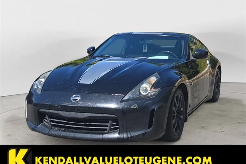 2018 Nissan 370Z Base photo 1
