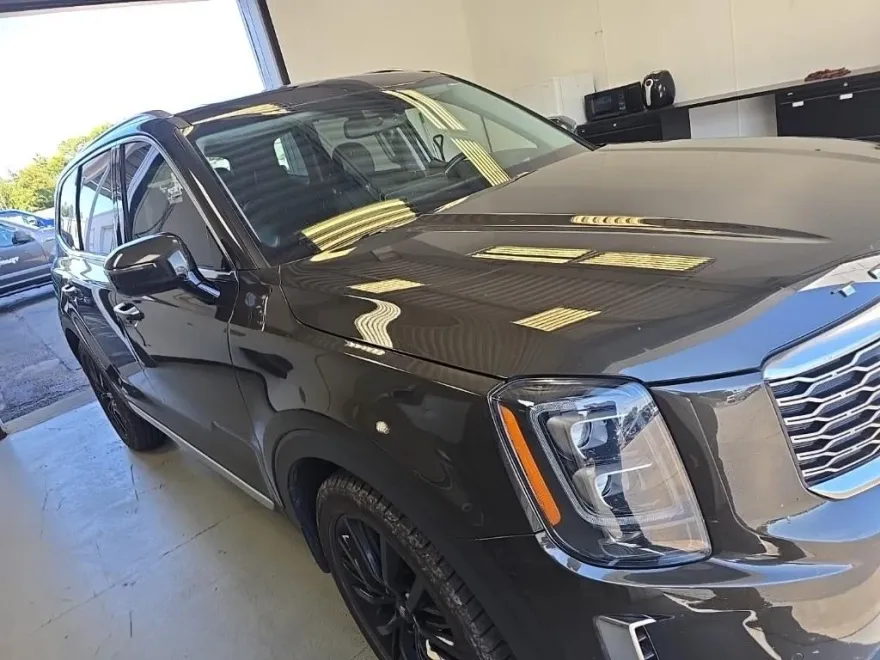 2021 Kia Telluride SX photo 1