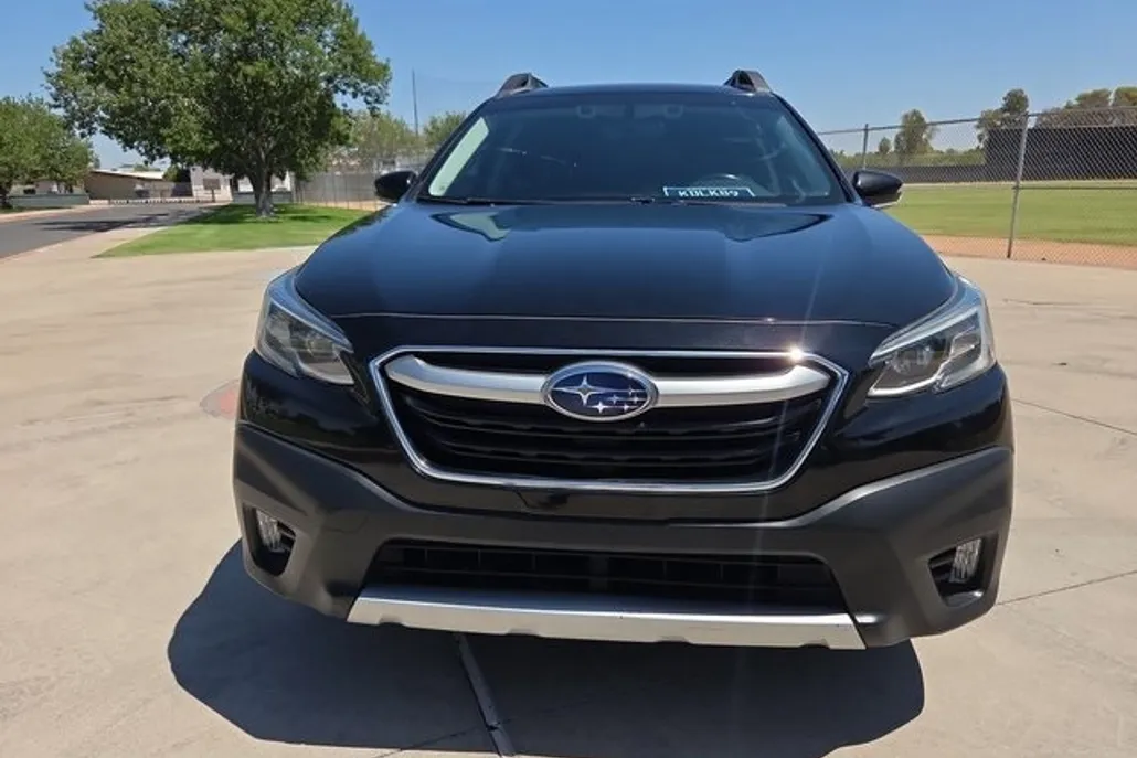 2021 Subaru Outback Limited photo 1