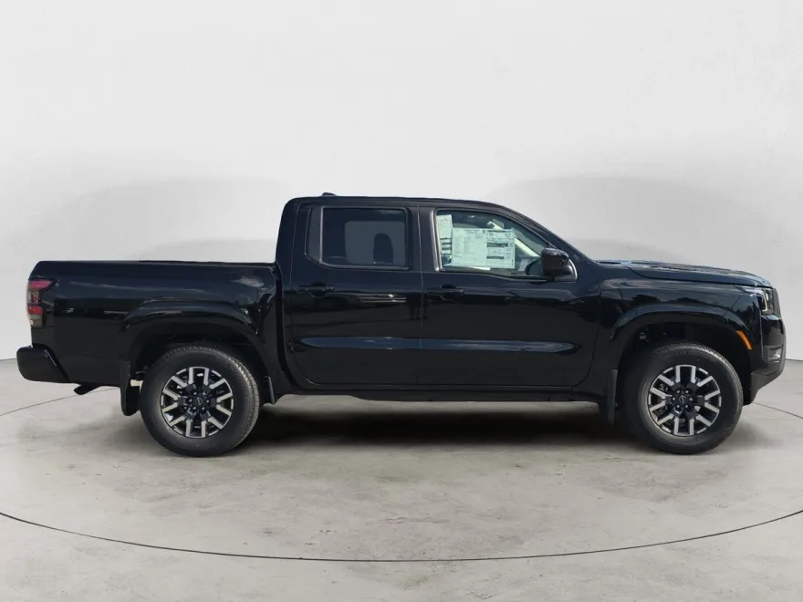 2026 Nissan Frontier SV photo 1