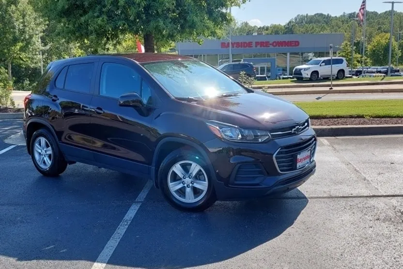 2021 Chevrolet Trax LS photo 1