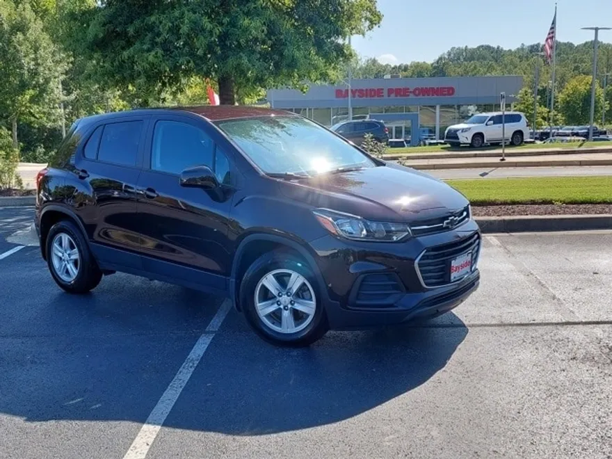 2021 Chevrolet Trax LS photo 1