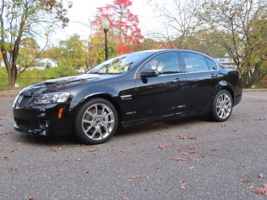 2009 Pontiac G8 GXP photo 1