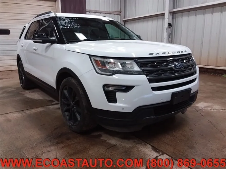 2018 Ford Explorer XLT photo 1