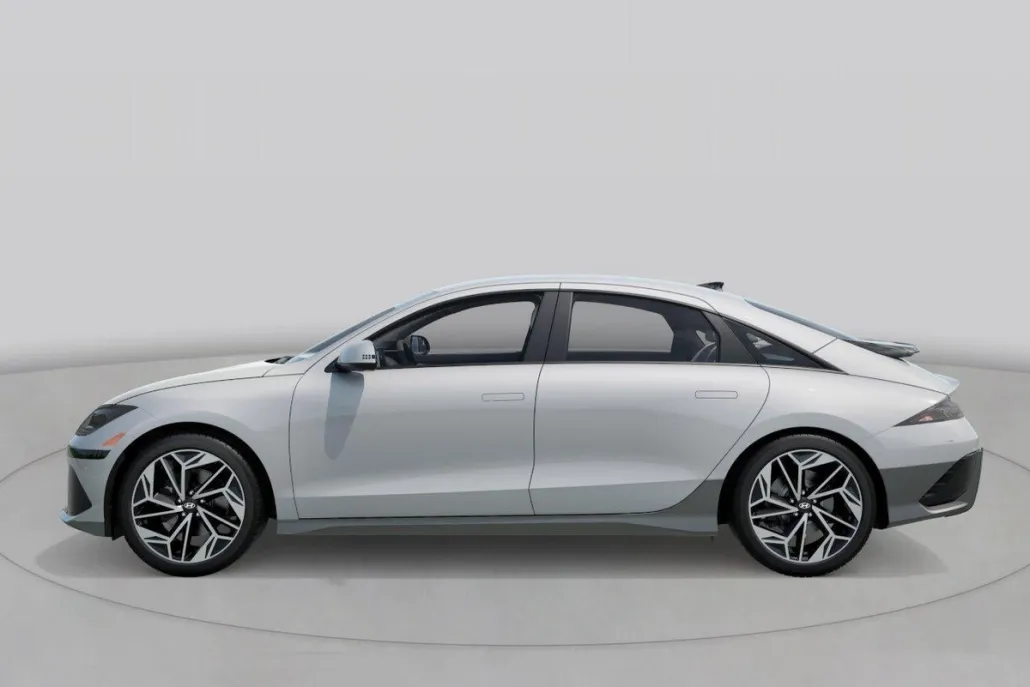 2025 Hyundai Ioniq 6 SEL photo 1